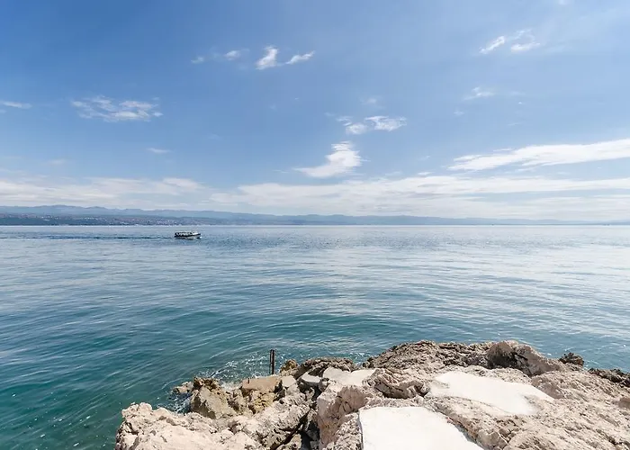 アパート Milan メドヴェヤ